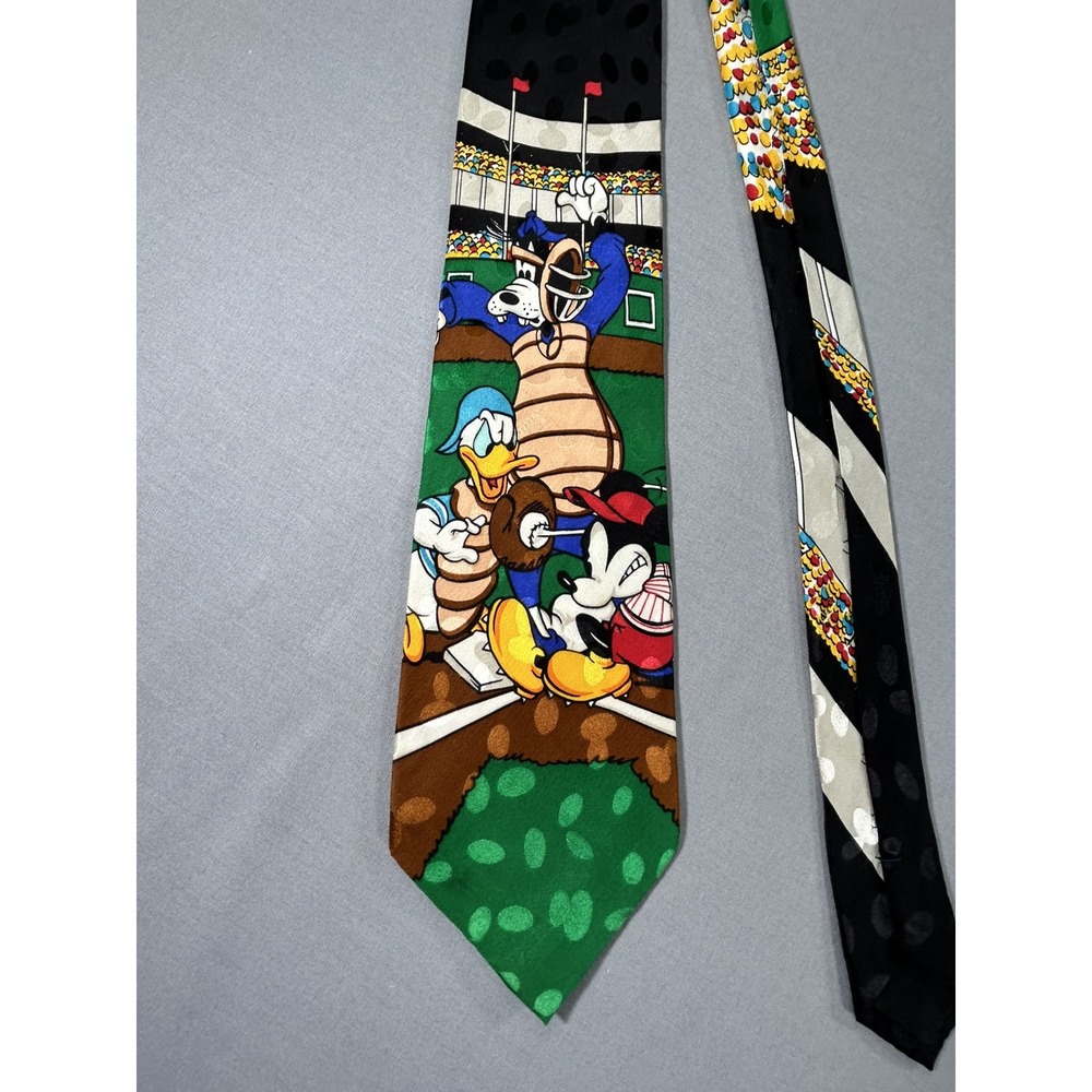 Disney Store Mickey Mouse‎ Tie Mickey, Donald and Goofy playing baseball